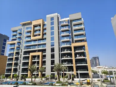 Azizi Riviera 26 — 229, Meydan